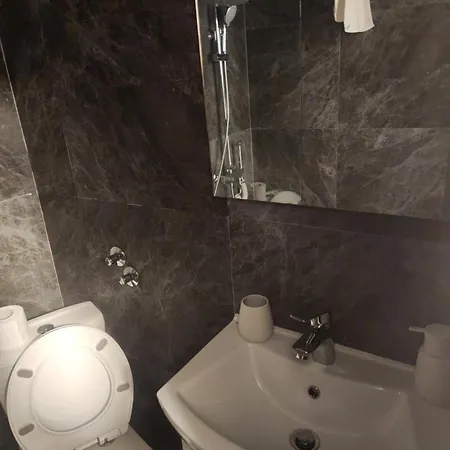 Prenociste T-07 Aparthotel *