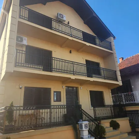 Prenociste T-07 Aparthotel *