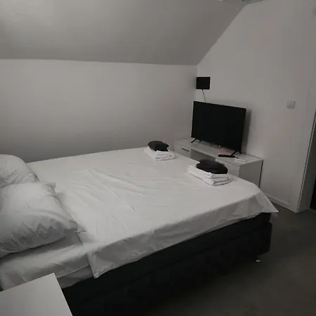 Aparthotel Prenociste T-07